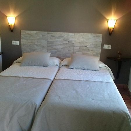Hostal Suetxe لوس أركوس المظهر الخارجي الصورة