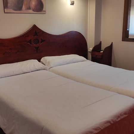 Hostal Suetxe لوس أركوس المظهر الخارجي الصورة