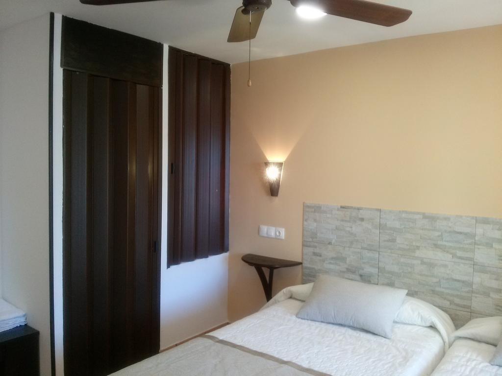 Hostal Suetxe لوس أركوس المظهر الخارجي الصورة