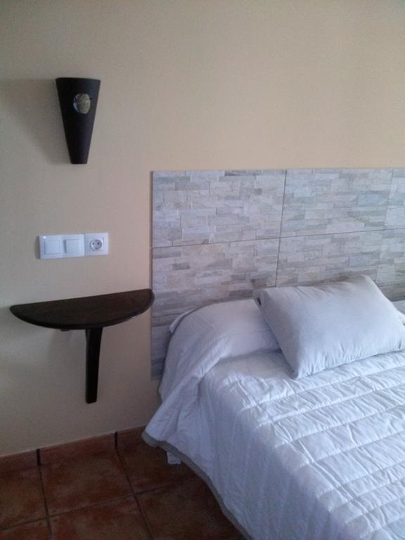 Hostal Suetxe لوس أركوس الغرفة الصورة