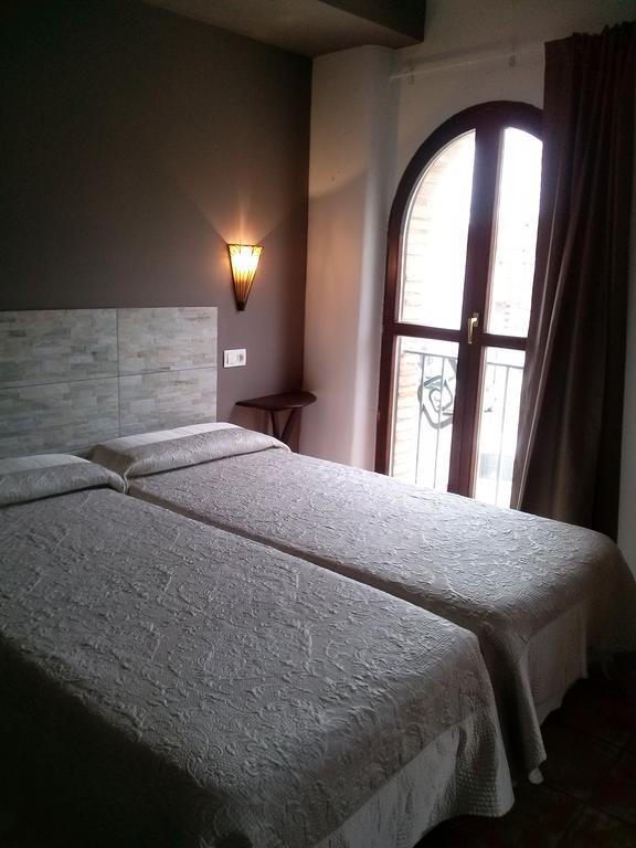 Hostal Suetxe لوس أركوس الغرفة الصورة