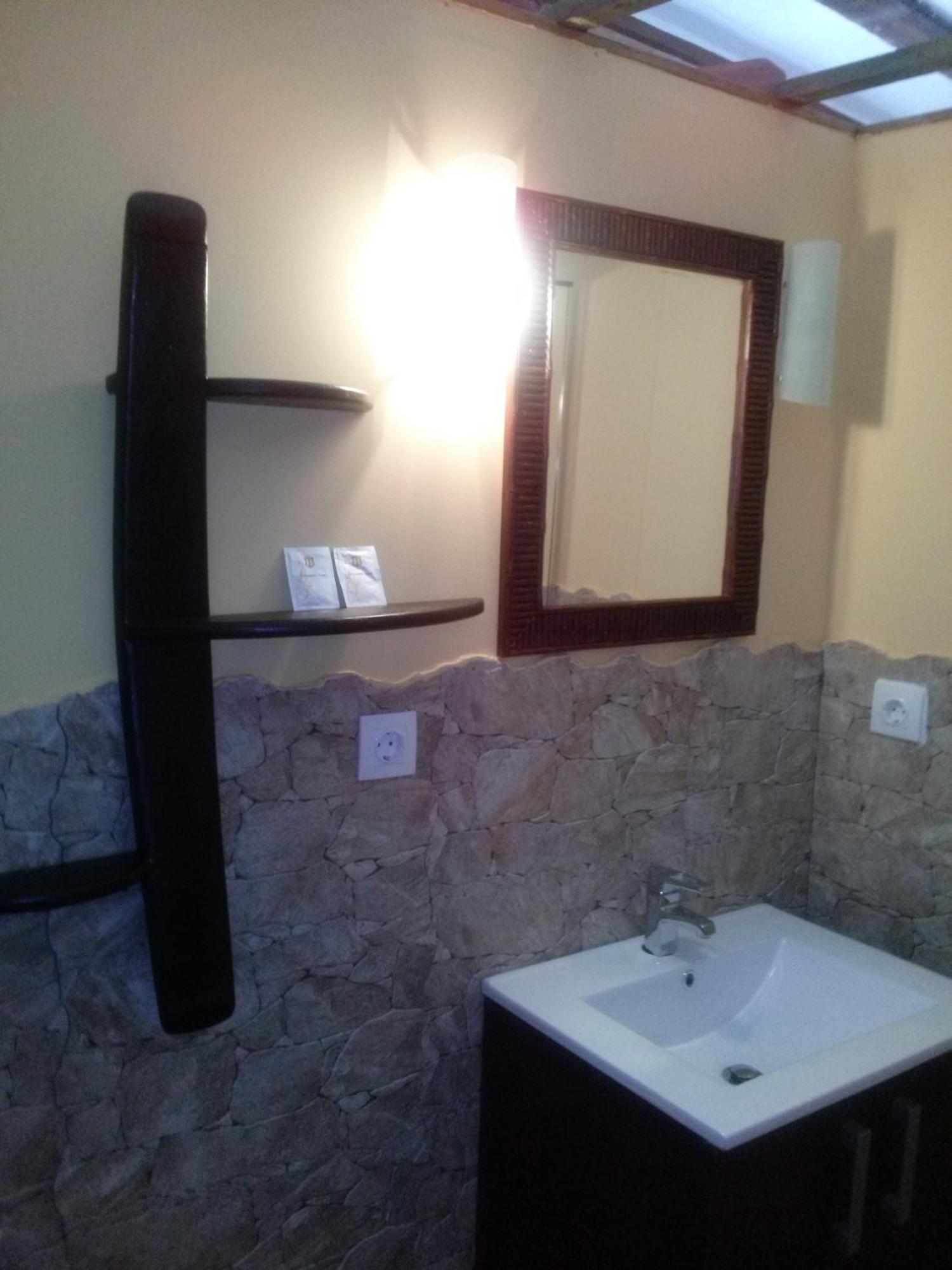 Hostal Suetxe لوس أركوس المظهر الخارجي الصورة